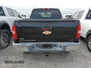 ✅ 2010 Chevrolet Silverado 1500 LS • VIN: 1GCSCREA0AZ132873 • Lot: 76270604. Listed on Copart with 103,513 mi. Free auction sales archive from the USA and detailed vehicle history report at DreamBid. Image 6.