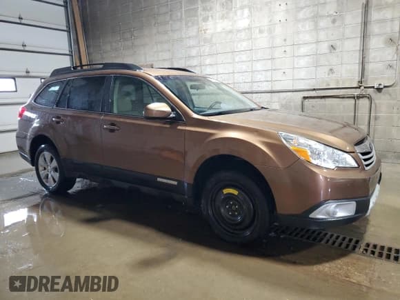 ✅ 2011 Subaru Outback Limited • VIN: 4S4BRCJC4B3382457 • Lot: 68268585. Wystawiony na Copart z przebiegiem 174 287 mil. Bezpłatny archiwum sprzedaży aukcyjnych z USA i szczegółowy raport historii pojazdu na DreamBid. Zdjęcie 4.