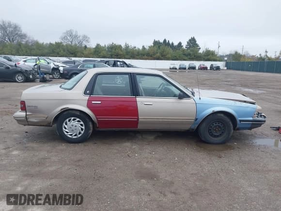 ✅ 1996 Buick Century Special SJ • VIN: 1G4AG55M5T6426241 • Лот: 41991733. Опубликован ранее на IAAI с пробегом Не указан. Бесплатный доступ к архиву аукционных продаж из США и подробный отчёт об истории автомобиля на DreamBid. Изображение 14.