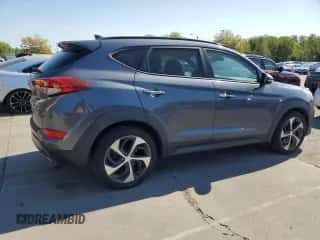 2016 Hyundai Tucson Sport z VIN KM8J33A27GU179133, wystawiony jako Copart lot #80678615 z przebiegiem 191 045 mil mil oraz Czysty tytuł • Clean title. Historia ofert i sprzedaży dostępna na DreamBid. Obrazek 3.
