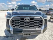 ✅ 2022 Toyota Tundra SR5 • VIN: 5TFLA5DA2NX042985 • Лот: 84020565. Опубликован ранее на Copart с пробегом 93 094 миль. Бесплатный доступ к архиву аукционных продаж из США и подробный отчёт об истории автомобиля на DreamBid. Изображение 5.
