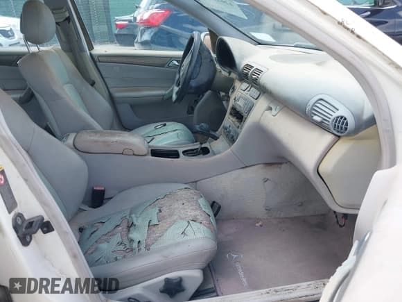 ✅ 2004 Mercedes-Benz C 230 Kompressor • VIN: WDBRF40J84F531079 • Lot: 42622697. Listed on IAAI with Not provided. Free auction sales archive from the USA and detailed vehicle history report at DreamBid. Image 5.