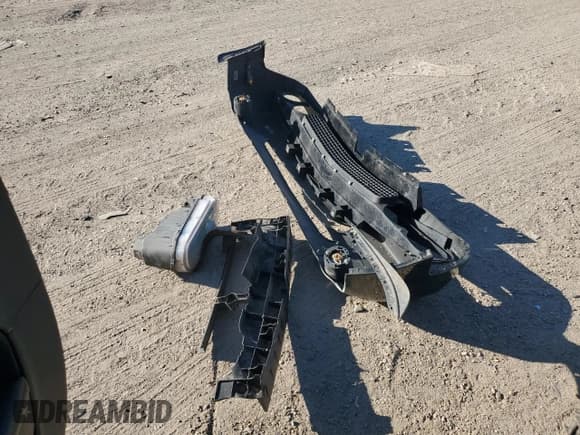 ✅ 2010 Dodge Challenger SE • VIN: 2B3CJ4DV1AH180109 • Lot: 85960354. Wystawiony na Copart z przebiegiem 139 629 mil. Bezpłatny archiwum sprzedaży aukcyjnych z USA i szczegółowy raport historii pojazdu na DreamBid. Zdjęcie 12.