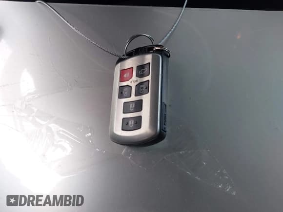 ✅ 2015 Toyota Sienna Limited • VIN: 5TDDK3DC6FS102345 • Lot: 42259242. Listed on IAAI with 77,110 mi. Free auction sales archive from the USA and detailed vehicle history report at DreamBid. Image 11.