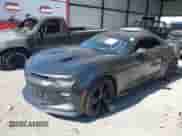 2017 Chevrolet Camaro 2SS z VIN 1G1FH3D76H0122250, wystawiony jako IAAI lot #43434570 z przebiegiem 70 150 mil mil oraz . Historia ofert i sprzedaży dostępna na DreamBid. Obrazek 2.