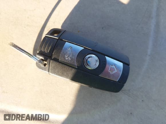 ✅ 2007 BMW 5 Series 550i • VIN: WBANB53527CP05201 • Lot: 43536731. Listed on IAAI with Not provided. Free auction sales archive from the USA and detailed vehicle history report at DreamBid. Image 11.