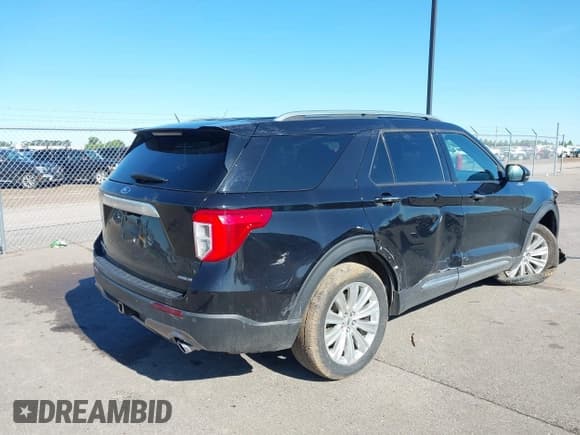 ✅ 2021 Ford Explorer Limited • VIN: 1FM5K8FW3MNA09533 • Lot: 42271693. Wystawiony na IAAI z przebiegiem 135 945 mil. Bezpłatny archiwum sprzedaży aukcyjnych z USA i szczegółowy raport historii pojazdu na DreamBid. Zdjęcie 4.