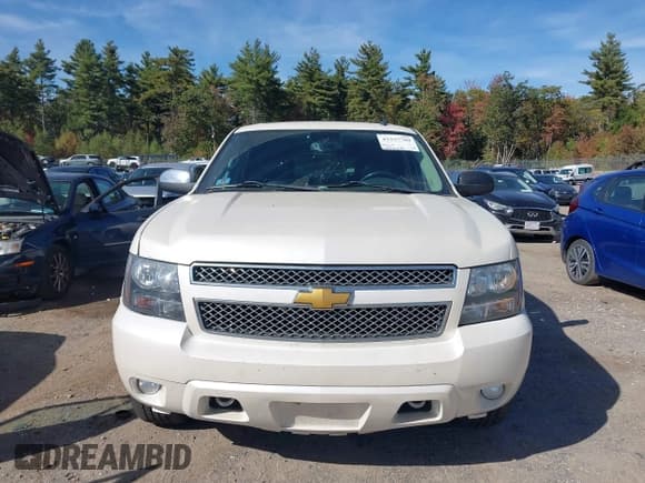 ✅ 2012 Chevrolet Tahoe LTZ • VIN: 1GNSKCE04CR116578 • Lot: 43337709. Listed on IAAI with 251,212 mi. Free auction sales archive from the USA and detailed vehicle history report at DreamBid. Image 13.