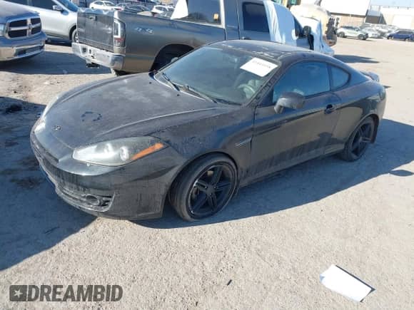2008 Hyundai Tiburon GS с VIN KMHHM66D88U264507, выставлен на аукционе IAAI как лот 41441058 с пробегом 181 891 миль миль и . История ставок и продаж доступна на DreamBid. Изображение 17.