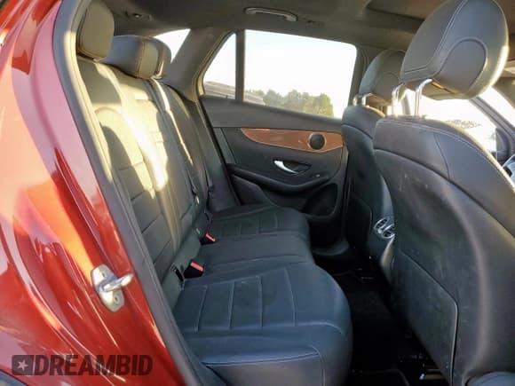 ✅ 2019 Mercedes-Benz GLC 300 • VIN: WDC0G4JB9KF493562 • Lot: 92915435. Listed on Copart with 120,422 mi. Free auction sales archive from the USA and detailed vehicle history report at DreamBid. Image 11.