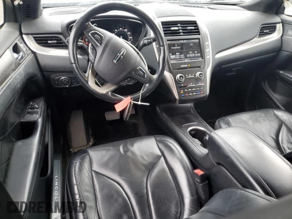 ✅ 2015 Lincoln MKC • VIN: 5LMTJ2AH7FUJ17417 • Lot: 65743295. Wystawiony na Copart z przebiegiem 100 107 mil. Bezpłatny archiwum sprzedaży aukcyjnych z USA i szczegółowy raport historii pojazdu na DreamBid. Zdjęcie 8.