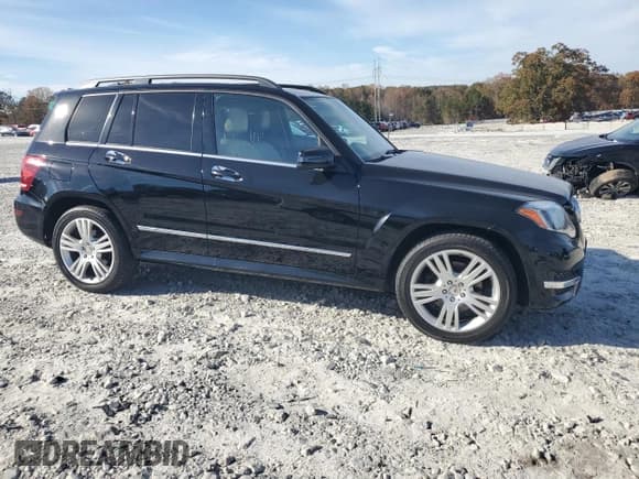 ✅ 2014 Mercedes-Benz GLK 350 • VIN: WDCGG8JB6EG187990 • Лот: 92357775. Опубликован ранее на Copart с пробегом 129 692 миль. Бесплатный доступ к архиву аукционных продаж из США и подробный отчёт об истории автомобиля на DreamBid. Изображение 4.