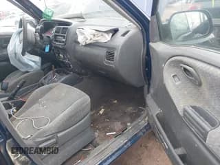 ✅ 2002 Suzuki Vitara JLS • VIN: 2S3TE52V526110669 • Лот: 41646111. Опубликован ранее на IAAI с пробегом 240 129 миль. Бесплатный доступ к архиву аукционных продаж из США и подробный отчёт об истории автомобиля на DreamBid. Изображение 5.