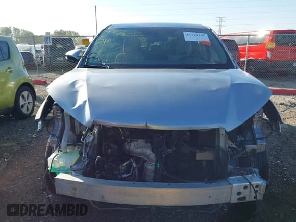 ✅ 2016 Toyota Highlander LE • VIN: 5TDZKRFH0GS177240 • Lot: 43328253. Wystawiony na IAAI z przebiegiem 75 924 mil. Bezpłatny archiwum sprzedaży aukcyjnych z USA i szczegółowy raport historii pojazdu na DreamBid. Zdjęcie 13.