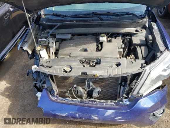 ✅ 2018 Nissan Pathfinder SL • VIN: 5N1DR2MM4JC631720 • Lot: 41742878. Listed on IAAI with 101,653 mi. Free auction sales archive from the USA and detailed vehicle history report at DreamBid. Image 10.