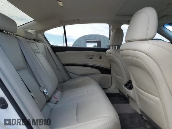 ✅ 2016 Acura RLX Technology • VIN: JH4KC1F51GC001822 • Lot: 62364984. Listed on Copart with 118,509 mi. Free auction sales archive from the USA and detailed vehicle history report at DreamBid. Image 10.