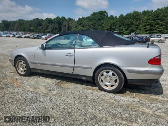 ✅ 1999 Mercedes-Benz CLK 320/430 • VIN: WDBLK65G9XT008671 • Lot: 67117795. Wystawiony na Copart z przebiegiem 68 895 mil. Bezpłatny archiwum sprzedaży aukcyjnych z USA i szczegółowy raport historii pojazdu na DreamBid. Zdjęcie 2.