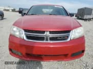 ✅ 2014 Dodge Avenger SE • VIN: 1C3CDZAG3EN129141 • Lot: 53859135. Wystawiony na Copart z przebiegiem 82 565 mil. Bezpłatny archiwum sprzedaży aukcyjnych z USA i szczegółowy raport historii pojazdu na DreamBid. Zdjęcie 5.