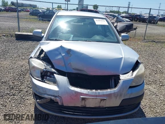 ✅ 2009 Kia Rio LX • VIN: KNADE223X96495868 • Lot: 42419238. Wystawiony na IAAI z przebiegiem 197 989 mil. Bezpłatny archiwum sprzedaży aukcyjnych z USA i szczegółowy raport historii pojazdu na DreamBid. Zdjęcie 12.