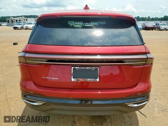 ✅ 2025 Lincoln Nautilus Premiere • VIN: 5LMPJ8J40SJ902424 • Lot: 59587215. Listed on Copart with 267 mi. Free auction sales archive from the USA and detailed vehicle history report at DreamBid. Image 6.