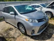 ✅ 2020 Toyota Sienna XLE Auto Access Seat • VIN: 5TDYZ3DC9LS067258 • Lot: 70046065. Listed on Copart with 137,513 mi. Free auction sales archive from the USA and detailed vehicle history report at DreamBid. Image 4.