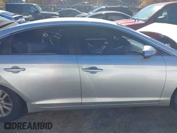 2017 Hyundai Sonata 2.4L с VIN 5NPE24AF0HH491016, выставлен на аукционе IAAI как лот 43491233 с пробегом 126 089 миль миль и . История ставок и продаж доступна на DreamBid. Изображение 13.