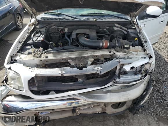 ✅ 2001 Ford Expedition Eddie Bauer • VIN: 1FMFU18LX1LA81622 • Lot: 51681015. Wystawiony na Copart z przebiegiem 229 038 mil. Bezpłatny archiwum sprzedaży aukcyjnych z USA i szczegółowy raport historii pojazdu na DreamBid. Zdjęcie 12.