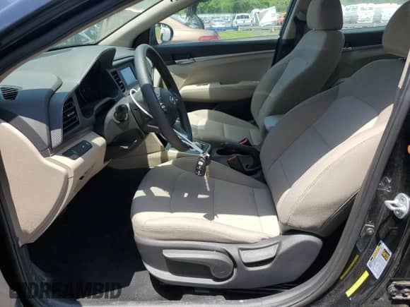 2020 Hyundai Elantra SE with VIN 5NPD74LF1LH616690, listed as a Copart auction lot 60151175 with 27,235 mi miles and Salvage title. Bid and sale history available at DreamBid. Image 7.