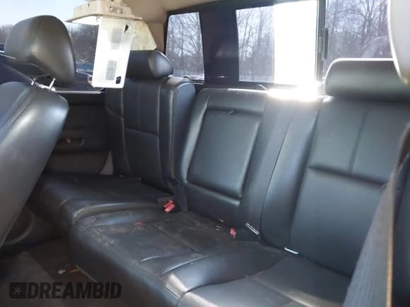 ✅ 2012 Chevrolet Silverado 1500 LTZ • VIN: 3GCPCTE0XCG187988 • Lot: 41315163. Wystawiony na IAAI z przebiegiem 218 700 mil. Bezpłatny archiwum sprzedaży aukcyjnych z USA i szczegółowy raport historii pojazdu na DreamBid. Zdjęcie 8.