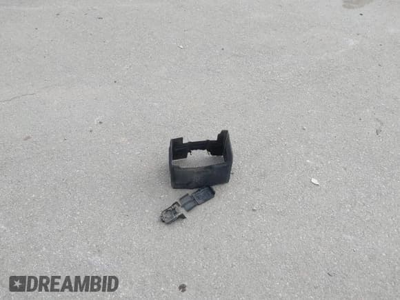 ✅ 2015 Hyundai Santa Fe GLS • VIN: KM8SMDHF4FU103061 • Лот: 43544205. Опубликован ранее на IAAI с пробегом 106 991 миль. Бесплатный доступ к архиву аукционных продаж из США и подробный отчёт об истории автомобиля на DreamBid. Изображение 12.