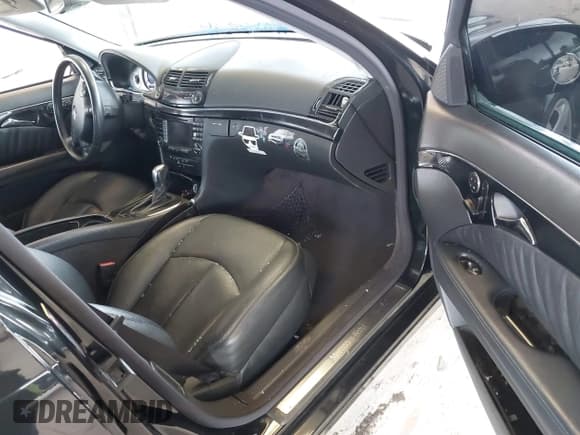 ✅ 2005 Mercedes-Benz E 500 • VIN: WDBUF70J05A669046 • Lot: 43485975. Listed on IAAI with 140,136 mi. Free auction sales archive from the USA and detailed vehicle history report at DreamBid. Image 5.