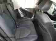 2019 Toyota Camry LE z VIN 4T1B11HK6KU820267, wystawiony jako Copart lot #80095685 z przebiegiem Nie podano mil oraz Szkoda całkowita • Salvage title. Historia ofert i sprzedaży dostępna na DreamBid. Obrazek 10.