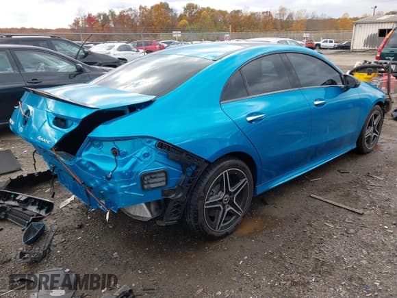 ✅ 2024 Mercedes-Benz CLA 250 • VIN: W1K5J4HB8RN450291 • Lot: 43591186. Wystawiony na IAAI z przebiegiem 11 401 mil. Bezpłatny archiwum sprzedaży aukcyjnych z USA i szczegółowy raport historii pojazdu na DreamBid. Zdjęcie 4.