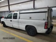 ✅ 2005 Chevrolet Silverado 1500 • VIN: 1GCEC19XX5Z323672 • Лот: 72345494. Опубликован ранее на Copart с пробегом 286 669 миль. Бесплатный доступ к архиву аукционных продаж из США и подробный отчёт об истории автомобиля на DreamBid. Изображение 2.