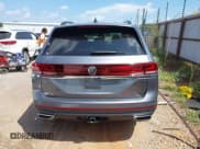 ✅ 2025 Volkswagen Atlas SE • VIN: 1V2HR2CA3SC513882 • Лот: 43022417. Опубликован ранее на IAAI с пробегом 1 711 миль. Бесплатный доступ к архиву аукционных продаж из США и подробный отчёт об истории автомобиля на DreamBid. Изображение 17.