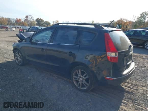 2010 Hyundai Elantra GLS z VIN KMHDC8AE3AU063195, wystawiony jako IAAI lot #40704189 z przebiegiem 159 280 mil mil oraz . Historia ofert i sprzedaży dostępna na DreamBid. Obrazek 3.