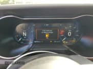 ✅ 2020 Ford Mustang GT • VIN: 1FA6P8CF4L5108087 • Lot: 82426335. Wystawiony na Copart z przebiegiem 58 379 mil. Bezpłatny archiwum sprzedaży aukcyjnych z USA i szczegółowy raport historii pojazdu na DreamBid. Zdjęcie 9.