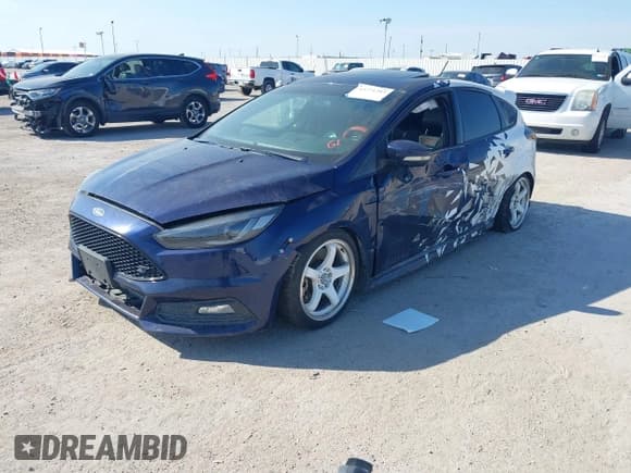 ✅ 2016 Ford Focus ST • VIN: 1FADP3L90GL398754 • Lot: 43271283. Listed on IAAI with 111,448 mi. Free auction sales archive from the USA and detailed vehicle history report at DreamBid. Image 17.