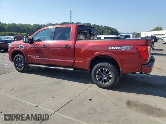 ✅ 2019 Nissan Titan SL • VIN: 1N6BA1F4XKN524409 • Lot: 71869615. Wystawiony na Copart z przebiegiem 218 065 mil. Bezpłatny archiwum sprzedaży aukcyjnych z USA i szczegółowy raport historii pojazdu na DreamBid. Zdjęcie 2.