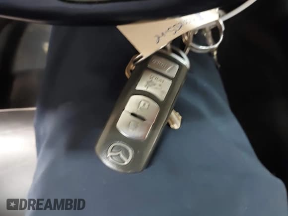 ✅ 2018 Mazda CX-5 Touring • VIN: JM3KFBCM2J0380100 • Lot: 43777906. Wystawiony na IAAI z przebiegiem 108 960 mil. Bezpłatny archiwum sprzedaży aukcyjnych z USA i szczegółowy raport historii pojazdu na DreamBid. Zdjęcie 11.