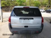 ✅ 2005 Saturn VUE • VIN: 5GZCZ53475S822464 • Lot: 52644605. Wystawiony na Copart z przebiegiem 159 384 mil. Bezpłatny archiwum sprzedaży aukcyjnych z USA i szczegółowy raport historii pojazdu na DreamBid. Zdjęcie 6.