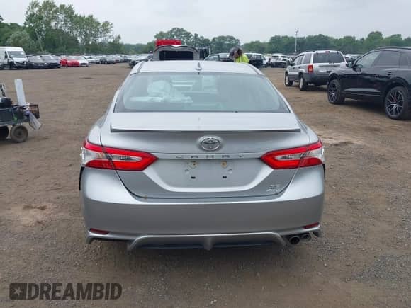 2020 Toyota Camry SE with VIN 4T1G11BKXLU009460, listed as a IAAI auction lot 42907075 with 43,495 mi miles and . Bid and sale history available at DreamBid. Image 16.