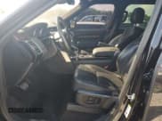 ✅ 2017 Land Rover Discovery HSE • VIN: SALRRBBK1HA024717 • Lot: 62001255. Wystawiony na Copart z przebiegiem 129 983 mil. Bezpłatny archiwum sprzedaży aukcyjnych z USA i szczegółowy raport historii pojazdu na DreamBid. Zdjęcie 7.