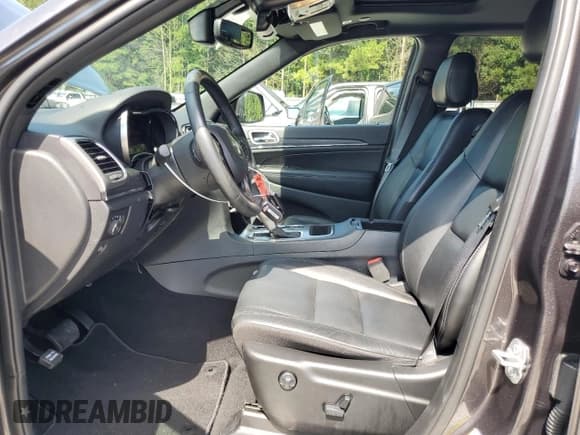 ✅ 2019 Jeep Grand Cherokee Limited • VIN: 1C4RJEBG7KC752419 • Лот: 67194535. Опубликован ранее на Copart с пробегом 48 858 миль. Бесплатный доступ к архиву аукционных продаж из США и подробный отчёт об истории автомобиля на DreamBid. Изображение 7.