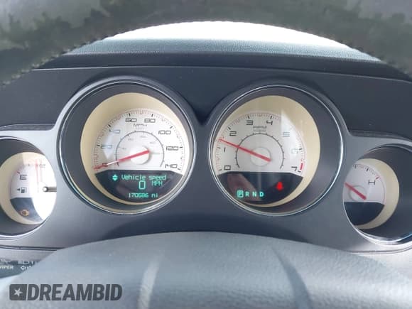 ✅ 2013 Dodge Challenger SXT • VIN: 2C3CDYAG2DH674474 • Lot: 41613428. Wystawiony na IAAI z przebiegiem 170 586 mil. Bezpłatny archiwum sprzedaży aukcyjnych z USA i szczegółowy raport historii pojazdu na DreamBid. Zdjęcie 7.