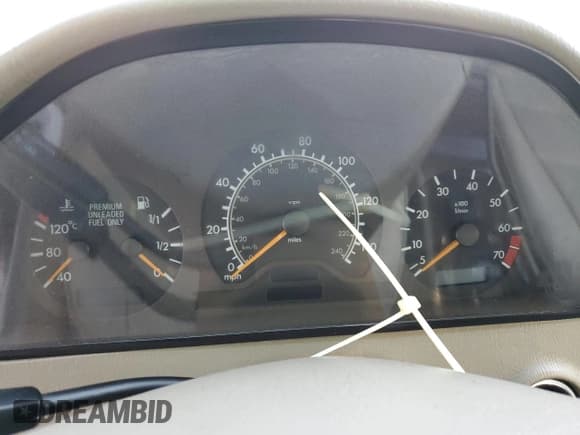 ✅ 1998 Mercedes-Benz C 230/260/280/320 • VIN: WDBHA23G1WA570692 • Лот: 42593755. Опубликован ранее на Copart с пробегом Не указан. Бесплатный доступ к архиву аукционных продаж из США и подробный отчёт об истории автомобиля на DreamBid. Изображение 9.