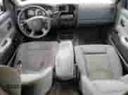 2006 Dodge Dakota ST z VIN 1D7HE28KX6S656473, wystawiony jako Copart lot #70187505 z przebiegiem 152 082 mil mil oraz Szkoda całkowita • Salvage title. Historia ofert i sprzedaży dostępna na DreamBid. Obrazek 8.