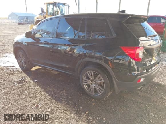 ✅ 2020 Honda Passport EX-L • VIN: 5FNYF8H52LB003956 • Lot: 43602808. Wystawiony na IAAI z przebiegiem 100 077 mil. Bezpłatny archiwum sprzedaży aukcyjnych z USA i szczegółowy raport historii pojazdu na DreamBid. Zdjęcie 3.