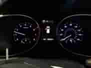 2017 Hyundai Santa Fe 2.0T z VIN 5XYZUDLA2HG435261, wystawiony jako Copart lot #68190485 z przebiegiem 125 513 mil mil oraz Szkoda całkowita • Salvage title. Historia ofert i sprzedaży dostępna na DreamBid. Obrazek 9.