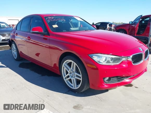 ✅ 2015 BMW 3 Series 328i • VIN: WBA3A5G54FNS83648 • Лот: 43516454. Опубликован ранее на IAAI с пробегом 132 623 миль. Бесплатный доступ к архиву аукционных продаж из США и подробный отчёт об истории автомобиля на DreamBid. Изображение 1.